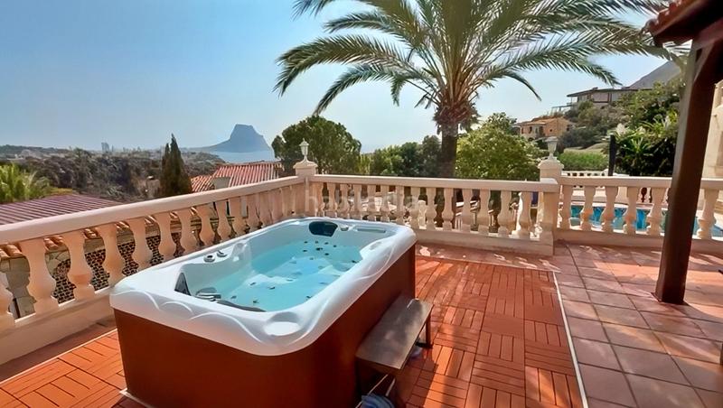 Foto 143dbc28-30f7-46cd-a740-42865c59d571. Chalet con parcheggio piscina in Maryvilla Calp