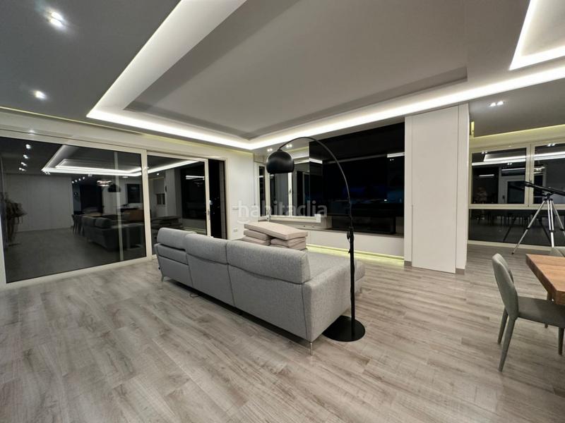 Foto 40b9c53c-cc43-4a0c-b965-61d469bd13b2. Chalet avec chauffage parking piscine dans Campello Pueblo Campello (el)