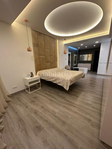 Foto f1530a3e-8b2e-4b73-8367-626a97261659. Chalet avec chauffage parking piscine dans Campello Pueblo Campello (el)