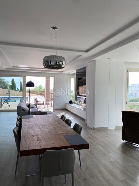 Foto 13dfd28c-317d-4aef-a333-a9cdef80e2bd. Xalet amb calefacció aparcament piscina a Campello Pueblo Campello (el)