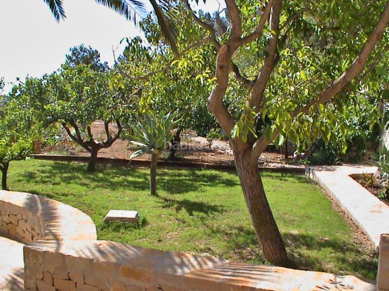 Foto 8ea110ac-b83d-4b46-b747-90b52189a89a. Chalet con parcheggio piscina in Oltamar - Cucarres Calp