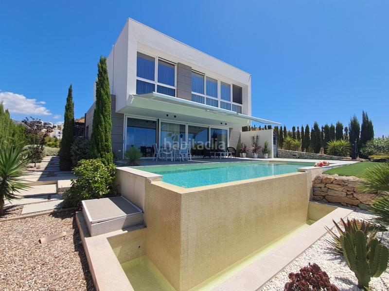 Foto 30550f17-1000-45e3-907b-626c20c100c0. Chalet con riscaldamento parcheggio piscina in Finestrat pueblo Finestrat