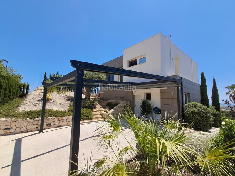 Foto 3672a4e4-81c5-4434-aed8-187656324fec. Chalet con riscaldamento parcheggio piscina in Finestrat pueblo Finestrat