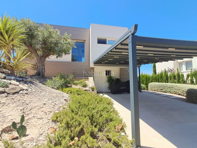 Foto b5008c36-d80a-4acd-80fc-6fef5a527e3b. Xalet amb calefacció aparcament piscina a Finestrat pueblo Finestrat