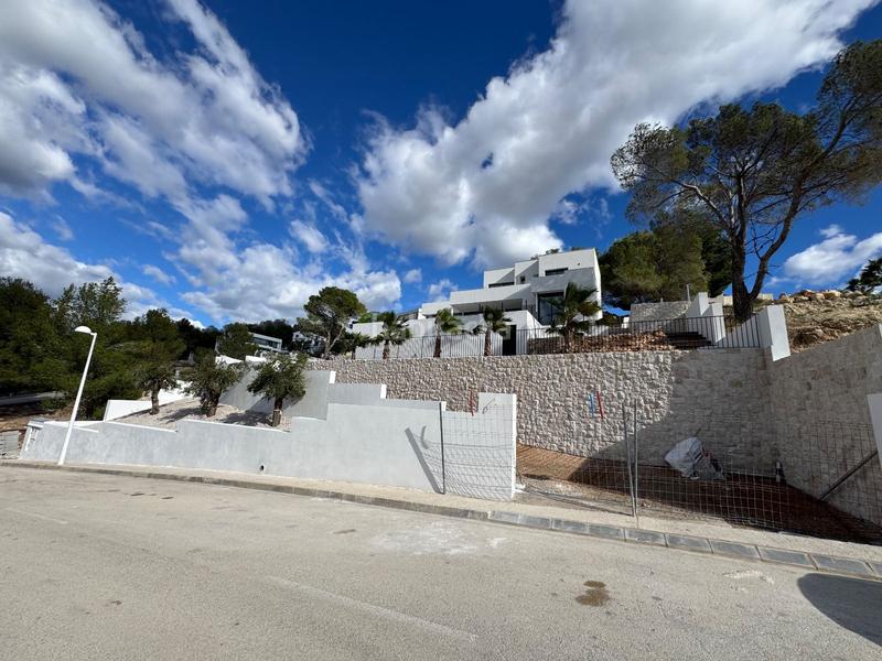 Foto 633b7944-d002-4ce5-afe2-bee0fc7491fb. Chalet dans La Empedrola Calp