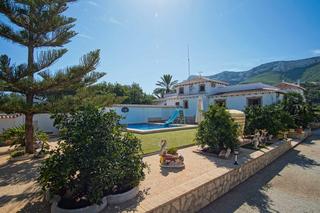 Chalet in La Pedrera-Vessanes