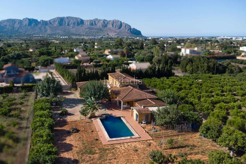 Foto ef0d2d98-c60d-4ebc-a5e7-0f4c0889fd8f. Chalet mit pool in Pedreguer