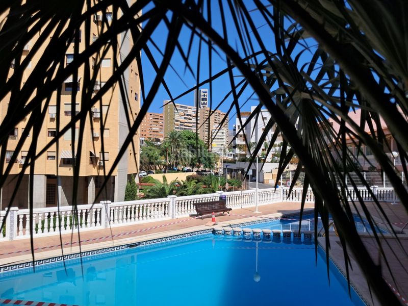 Foto a1e49cc8-2826-4a46-be30-a6b6f14c334c. Apartament amb calefacció aparcament piscina a cala Finestrat Finestrat