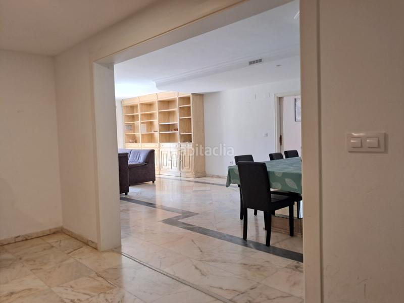 Foto 293ee2ef-e913-4d77-9b5a-e63a1ca0bf63. Apartamento en Playa Poniente Benidorm
