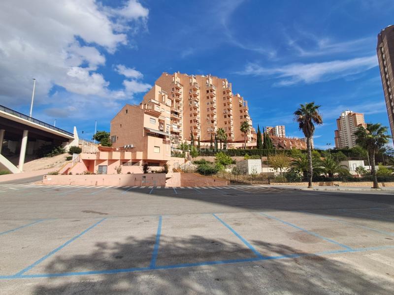 Foto 06aaf206-5e90-479e-848e-fad17924f68c. Apartment with heating parking pool in Playa Poniente Benidorm