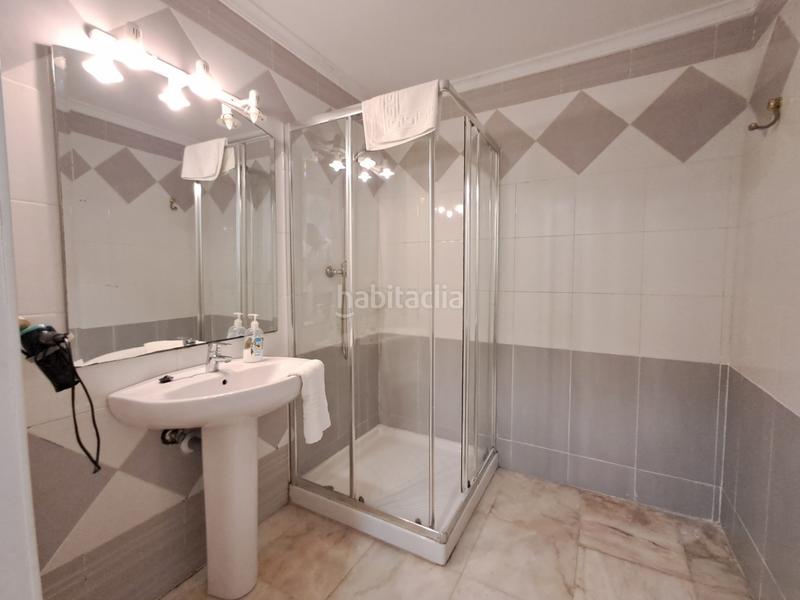 Foto 7950fc3c-0d1f-45ca-8ed7-350c17f9c5f7. Apartment with heating parking pool in Playa Poniente Benidorm