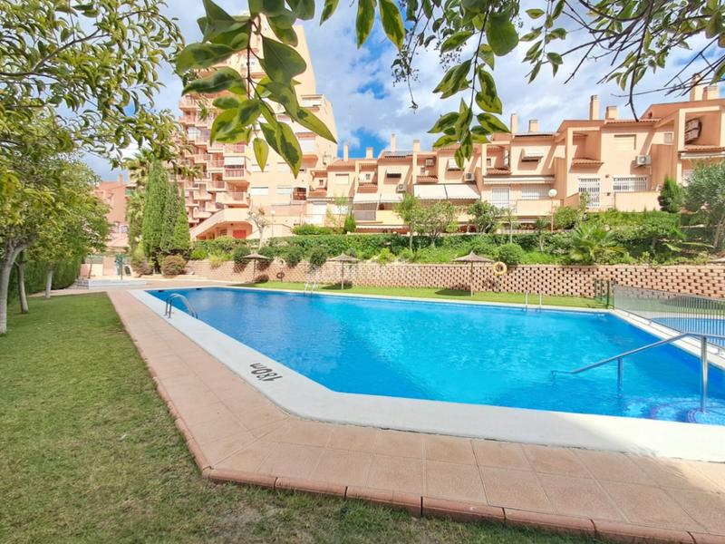 Foto e7619c4d-8b19-401f-bf74-cd867cb1ae7d. Apartment with heating parking pool in Playa Poniente Benidorm