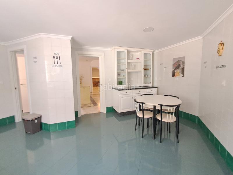 Foto f21cfad4-2048-4dc9-ab19-7310589bedca. Apartment with heating parking pool in Playa Poniente Benidorm