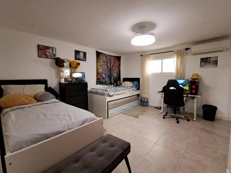 Foto f5d8743a-4787-4f19-8c32-e829d5f4c2e7. Chalet en Montebello - Nou Espai Nucia (la)