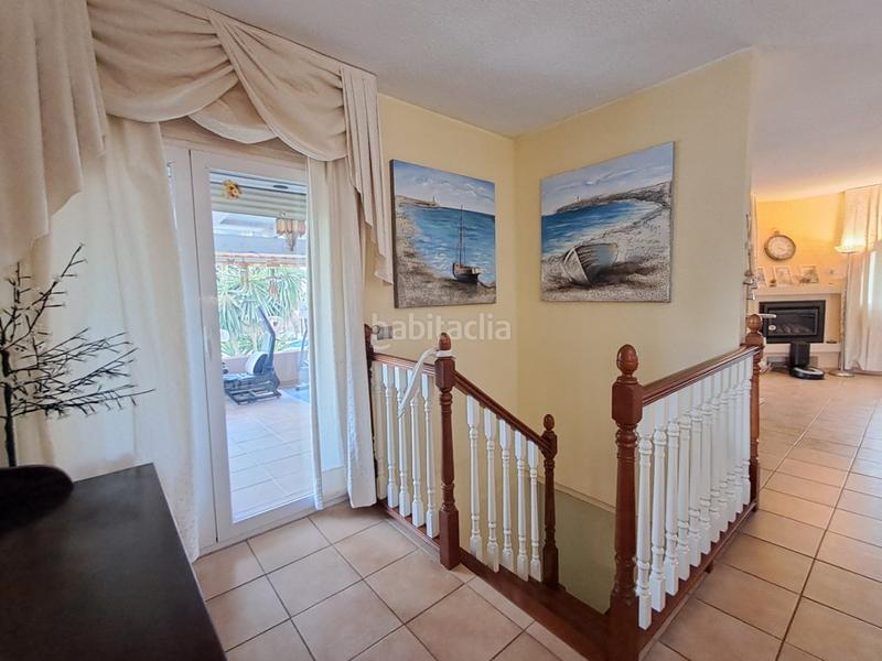 Foto 15d4ac5f-177e-4b60-88df-96ba6f61e375. Xalet amb calefacció aparcament piscina a Montebello - Nou Espai Nucia (la)