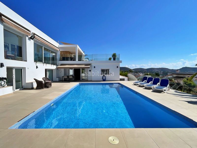 Foto 4e609105-4275-440c-9336-f3ff60ee45e2. Xalet amb calefacció aparcament piscina a Pinar de Advocat-Cometa Moraira
