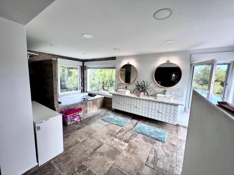 Foto e5085443-94ca-43fe-bcc7-63b4f7431f72. Chalet con riscaldamento parcheggio piscina in Partida Comunes-Adsubia Xàbia