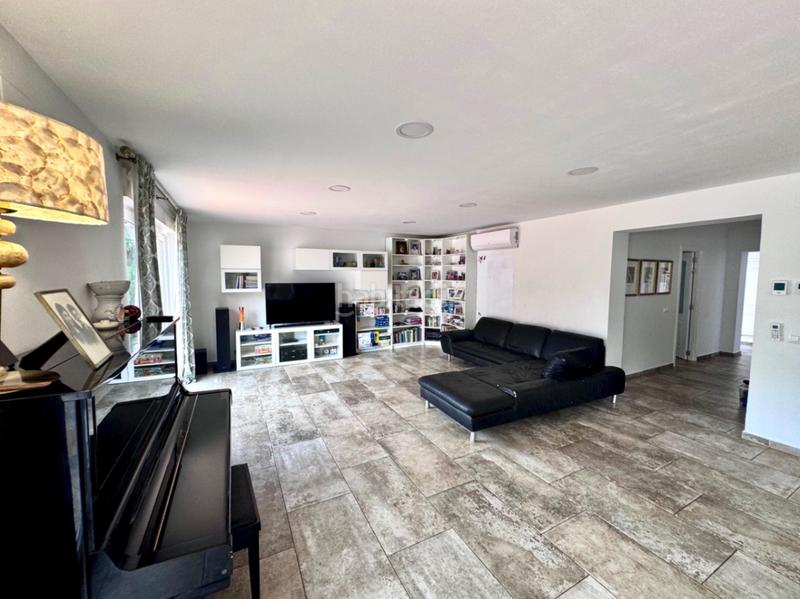 Foto a9d93323-9e98-48d3-ad2c-2de13a7849e2. Xalet amb calefacció aparcament piscina a Partida Comunes-Adsubia Xàbia