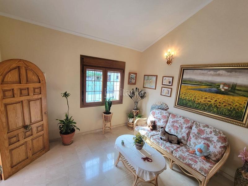 Foto 5130955a-7571-40b3-95de-2e564d8c772b. Chalet avec chauffage parking piscine dans Torreblanca Torrevieja