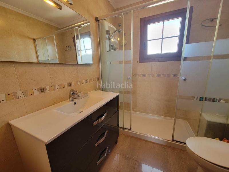 Foto acc89572-ca64-4fd9-a1c5-62f303cc6e1f. Xalet amb calefacció aparcament piscina a Torreblanca Torrevieja