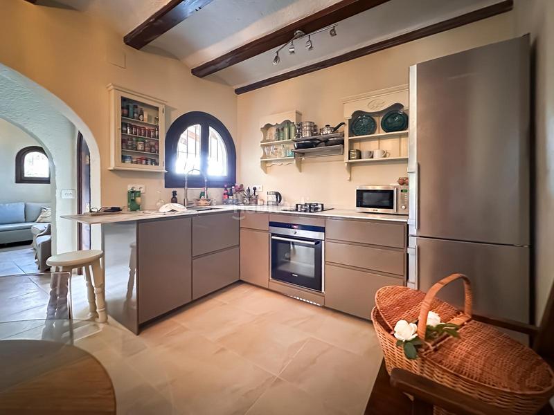 Foto c9b46875-46f2-4ce6-a7bb-bfbc97c1f010. Apartamento en Paichi Moraira