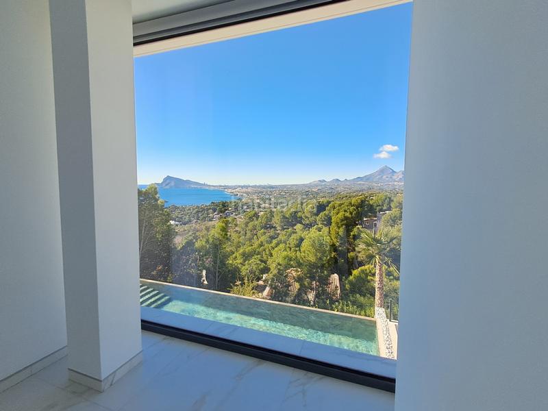 Foto 61ca55b8-e6f0-47c5-ac4a-57da7215304e. Chalet mit heizung parking pool in Altea hills Altea