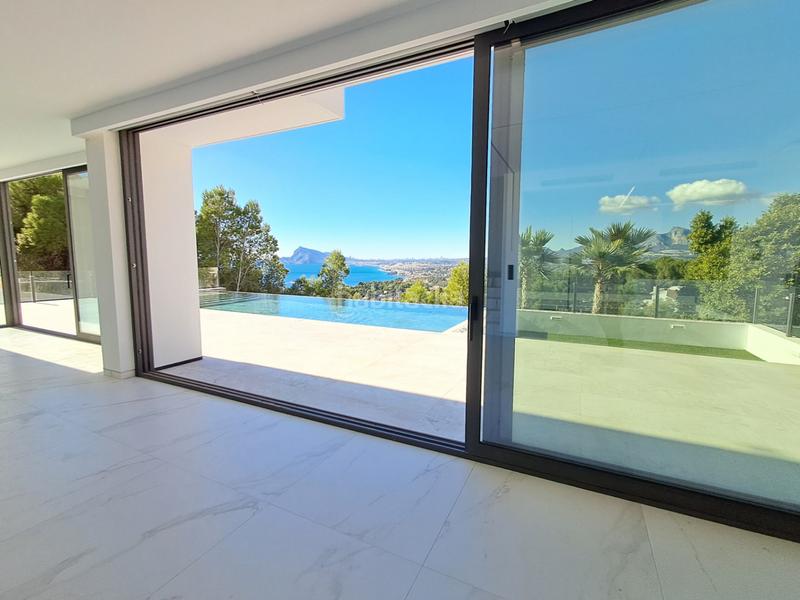 Foto 33f2ed58-f957-42ec-aaef-59d260293f29. Chalet avec chauffage parking piscine dans Altea hills Altea