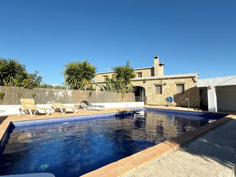 Foto 6c098aaa-468a-4715-95c6-084037301783. Chalet en Benissa pueblo Benissa
