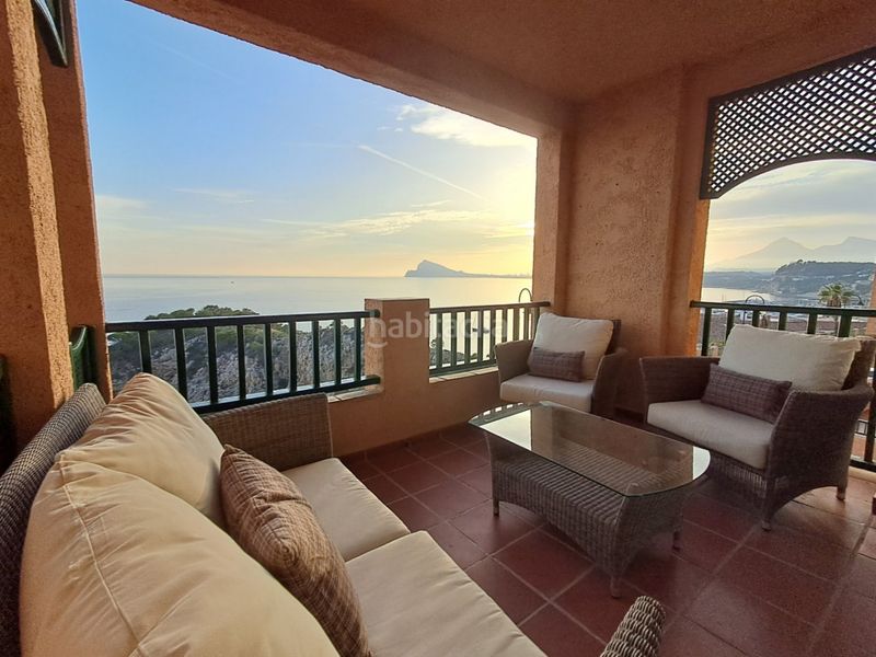 Foto ba98cf12-4e68-47a4-b4cb-4114dab23276. Alquiler apartamento en Mascarat Altea