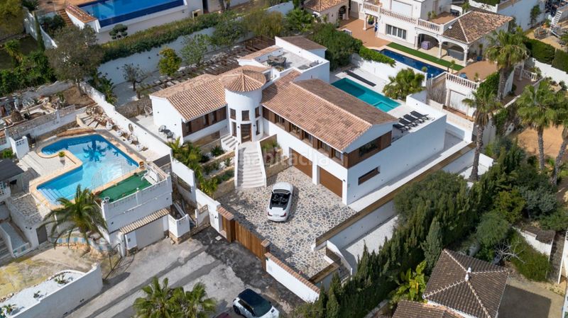 Foto 399ac04c-c1dc-4606-ab84-44a3e7c3240f. Chalet mit parking pool in El Portet-Pla del Mar Moraira