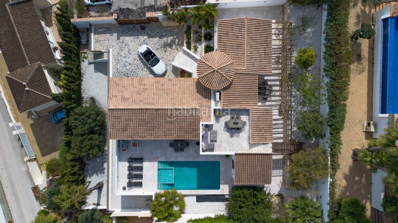 Foto b92f53d1-bc27-45e9-a19c-74cdae497204. Chalet mit parking pool in El Portet-Pla del Mar Moraira