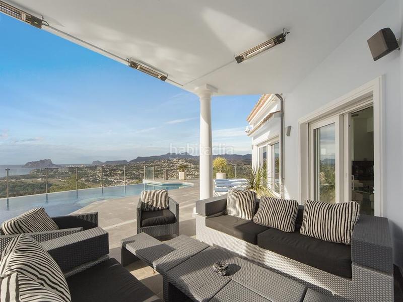 Foto 33887aa8-c76d-4d80-8195-faba25d8e891. Chalet en Paichi Moraira