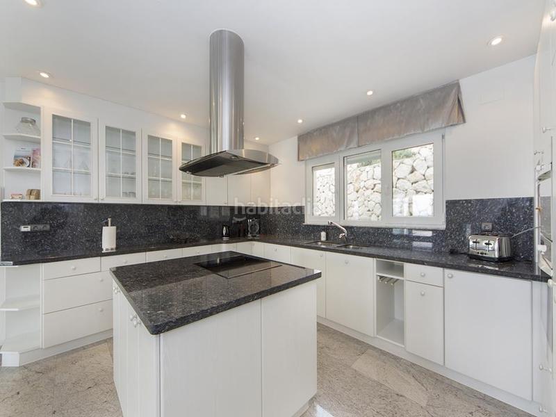 Foto dbbeb17f-5889-4795-aea0-585bbf8283a6. Chalet en Paichi Moraira