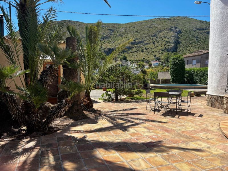 Foto 3646a93f-79b6-4d88-8a1b-b5eb2fc0c2f8. Chalet en Centro Pedreguer