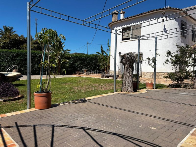 Foto c5979c40-f941-43a5-9c89-dc1db11b6096. Chalet en Centro Pedreguer