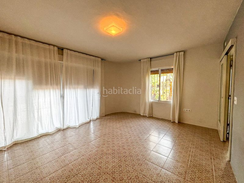 Foto ccbf97af-19f5-4240-bfae-346c11e83d61. Chalet en Centro Pedreguer