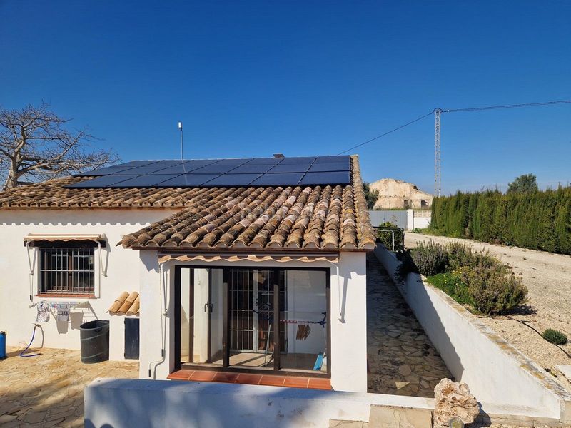 Foto bd22c056-5a9d-41a0-891c-34ff8bbd5f96. Chalet en Teulada