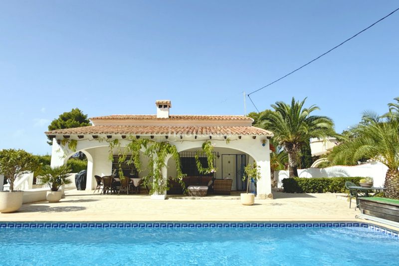 Foto d56a64f8-ba5c-466e-a218-35f615b94a4b. Xalet amb calefacció aparcament piscina a Moravit-Cap Blanc Moraira