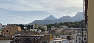 Masia a La Nucia Pueblo