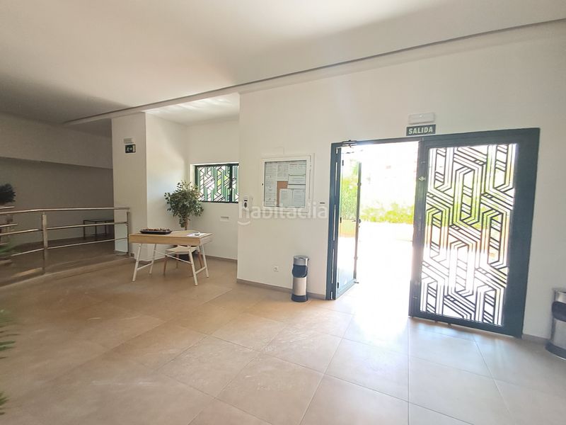 Foto 27ab131d-afb7-4bee-89ea-6397f73787bf. Apartament amb aparcament piscina a Playa Poniente Benidorm
