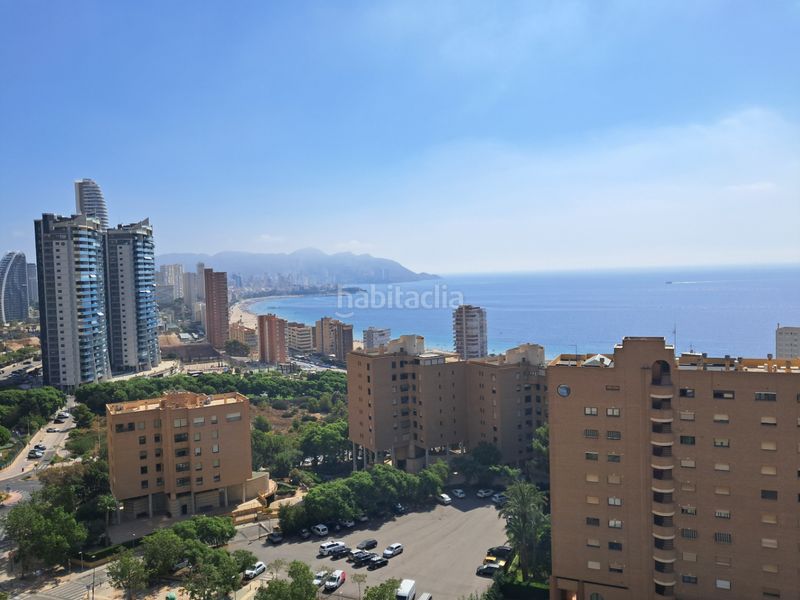 Foto 7c09ecc9-9103-487a-9cbd-2ebce4b1ea9b. Apartament amb aparcament piscina a Playa Poniente Benidorm