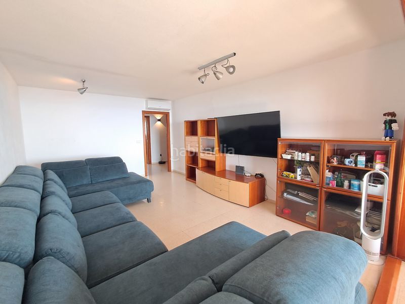Foto 9291a035-4f07-418a-930d-f84314a40f9b. Apartament amb aparcament piscina a Playa Poniente Benidorm