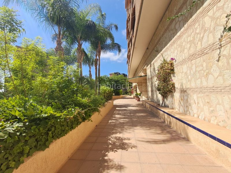 Foto b07c402d-2552-4e96-8fd9-efe0027906bd. Apartament amb aparcament piscina a Playa Poniente Benidorm