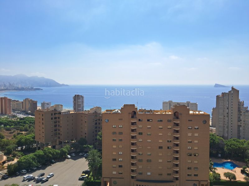 Foto b1843524-ea76-4748-bb44-70a9da75a094. Apartament amb aparcament piscina a Playa Poniente Benidorm