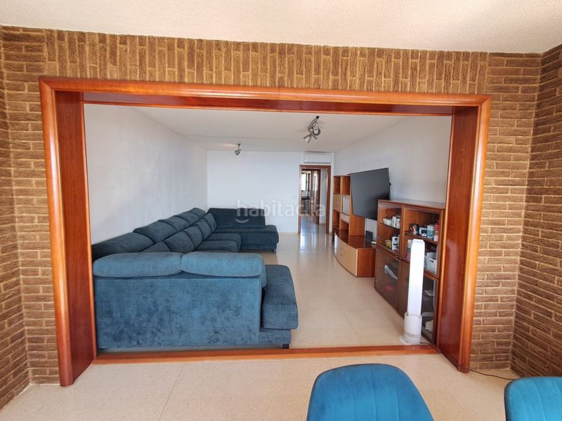 Foto d689da3e-ab99-4e6c-9ee1-59b421414354. Apartament amb aparcament piscina a Playa Poniente Benidorm