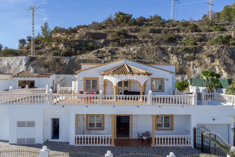 Foto b5be0e20-707d-42a5-8942-50573391c325. Xalet amb calefacció piscina a Oltamar - Cucarres Calp