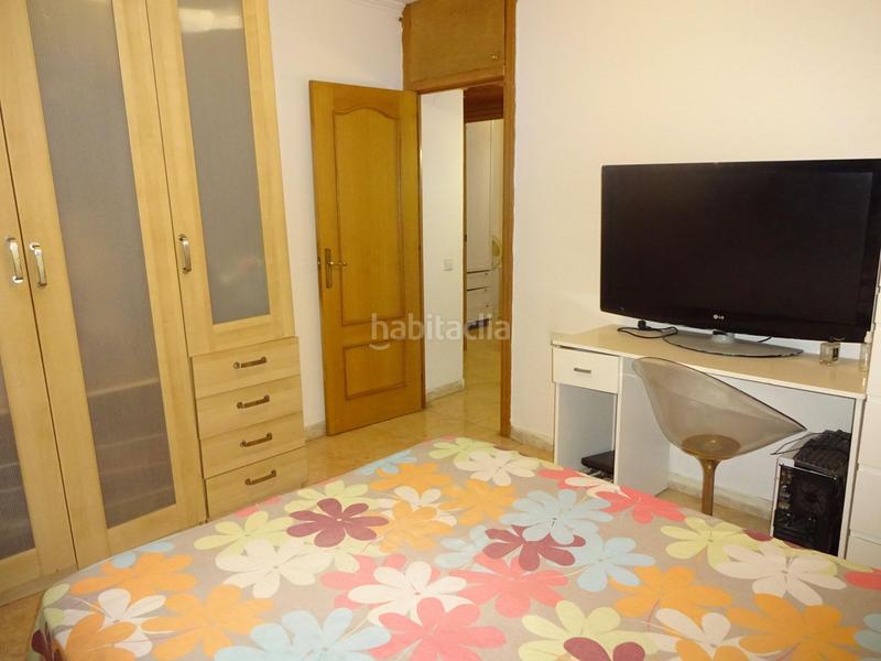 Foto ec5aa61d-1acc-4b8c-83d1-ddbb7c8b728a. Flat with heating in Rocafonda Mataró