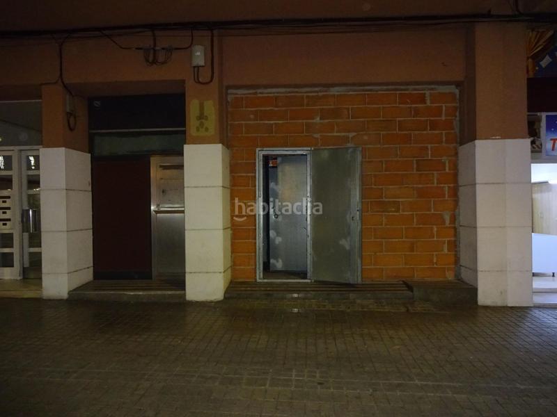 Foto 338d8379-f0db-4bcf-8c1f-0d7e33d0e725. Local comercial a mata 58 a El Palau - Escorxador Mataró