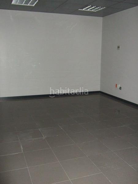 Foto 1846c6fd-a5c9-4c86-80a8-d18fc7b25ad4. Local comercial a avinguda jaume recoder 35 a Centre Mataró