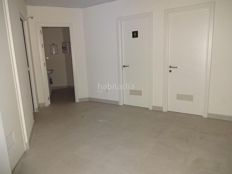 Foto 63275ffe-59a6-4de0-9858-fa895d19fc79. Alquiler local comercial local esquinero !!!! en Cirera Mataró